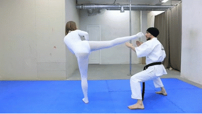 Stefania uses her karate skills against Dirty Beard gang Stefania uses her karate skills against Dirty Beard gang
